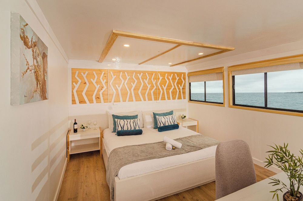 Galapagos Sea Star Deluxe Cabin, Ocean View 7
