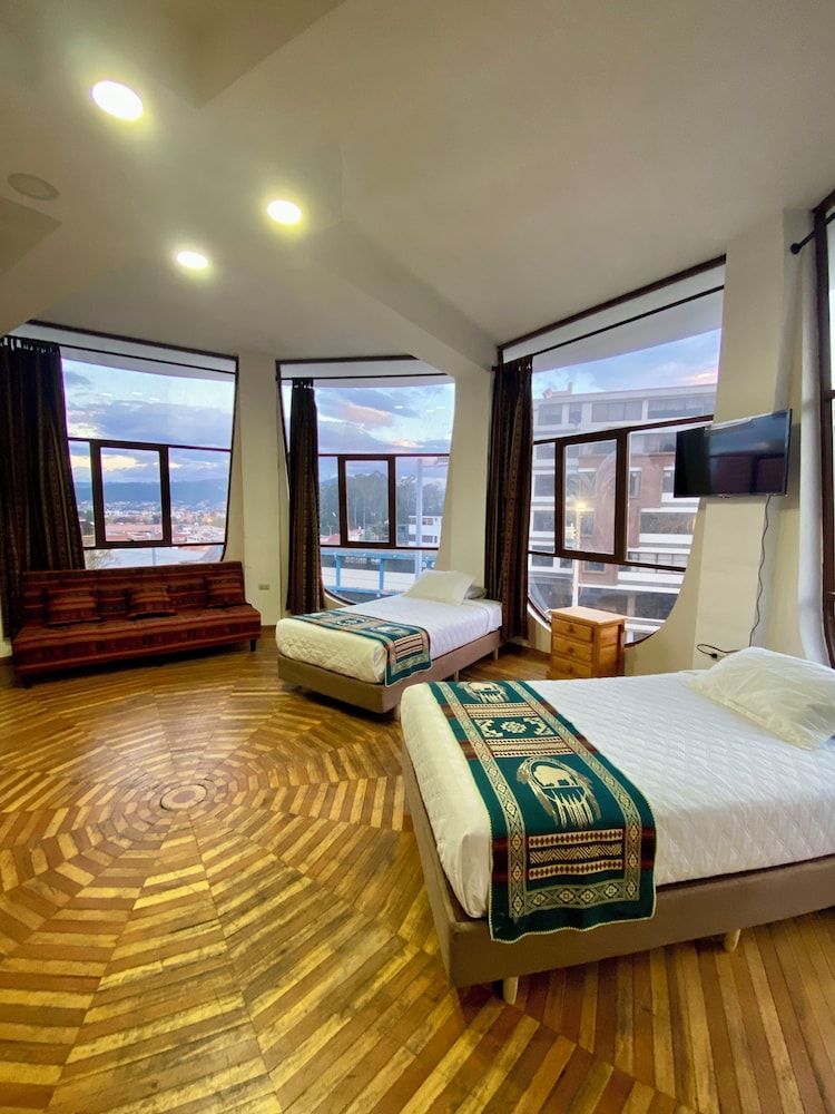 Hotel Chasky Cuenca Family Triple Room, City View 5