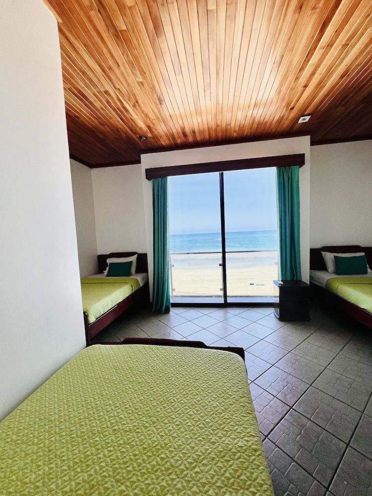 HOTEL SIERRA NEGRA Premium Triple Room 2