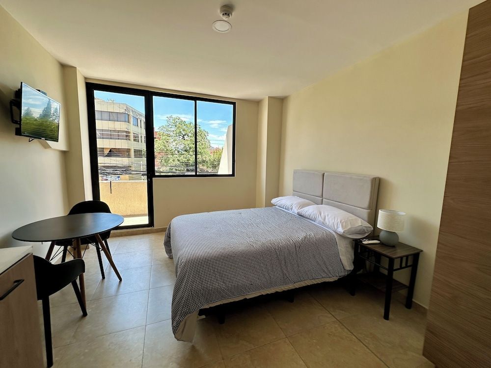 Suitesecu Rentals Cuenca Executive Room 3