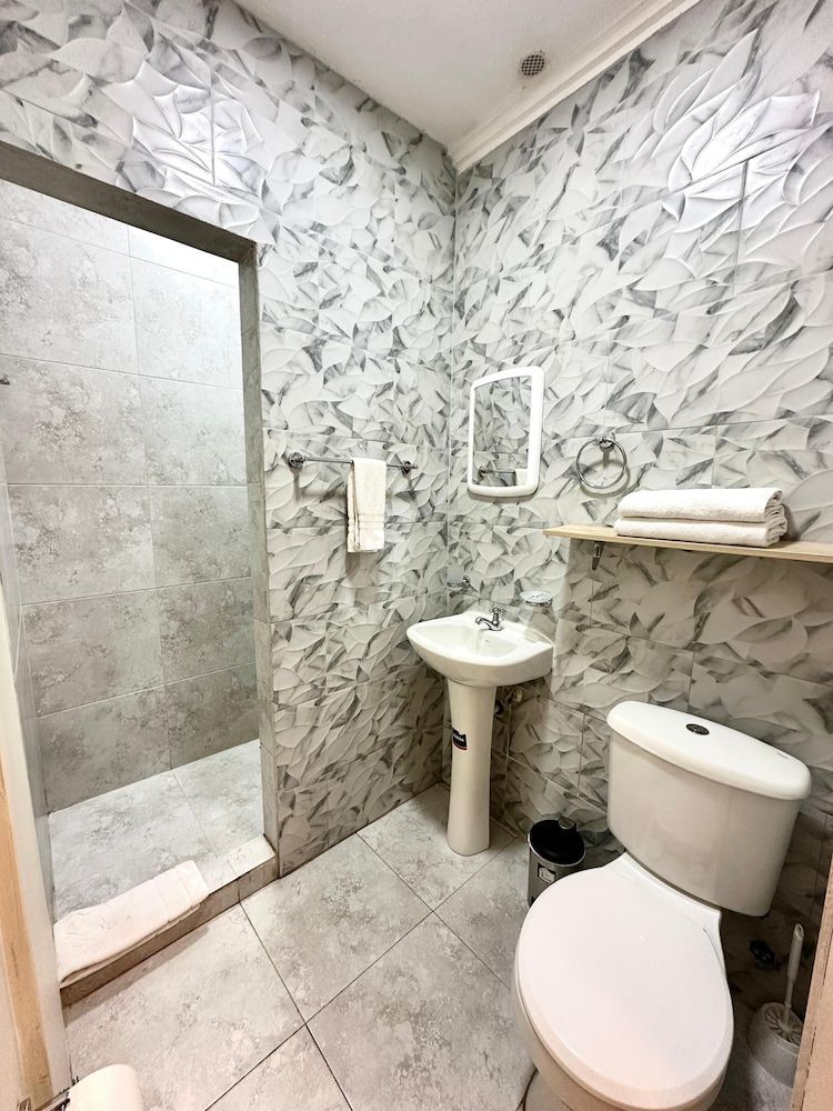 Suitesecu Rentals Cuenca Family Suite, 2 Double Beds 7