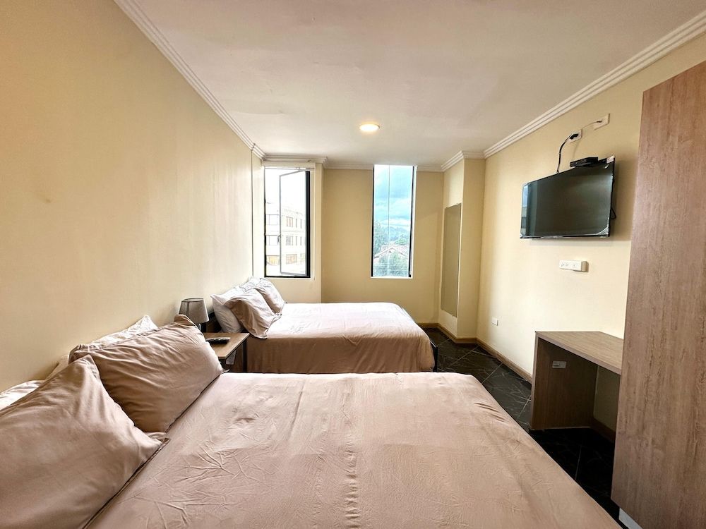 Suitesecu Rentals Cuenca Family Suite, 2 Double Beds