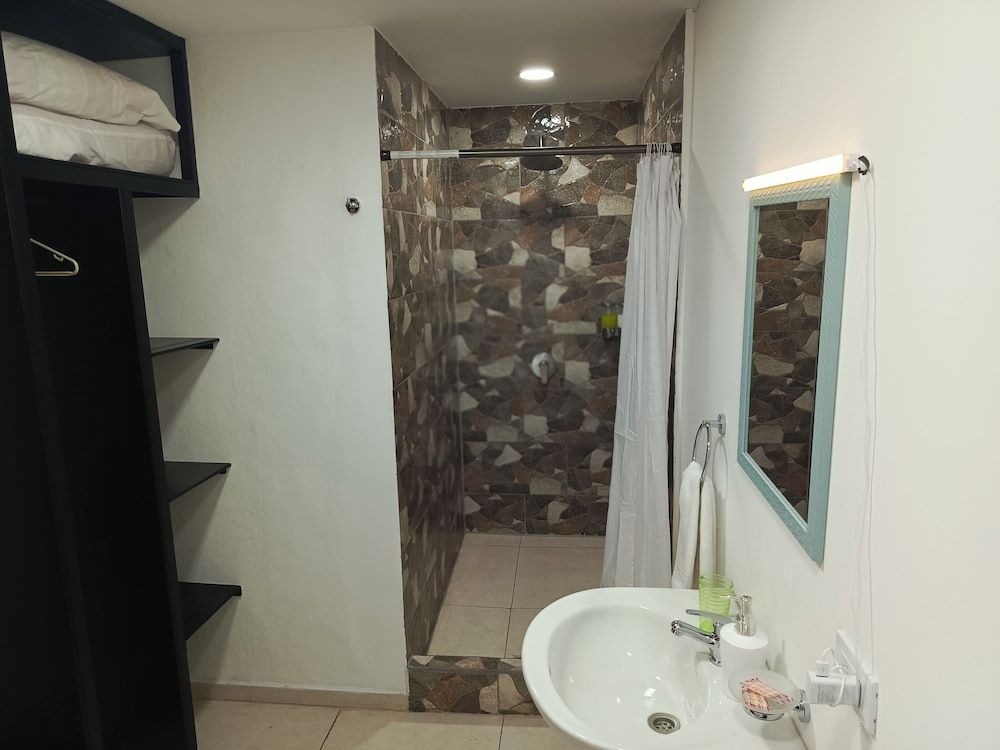 El Renacimiento Deluxe Double Room, Balcony, City View 4