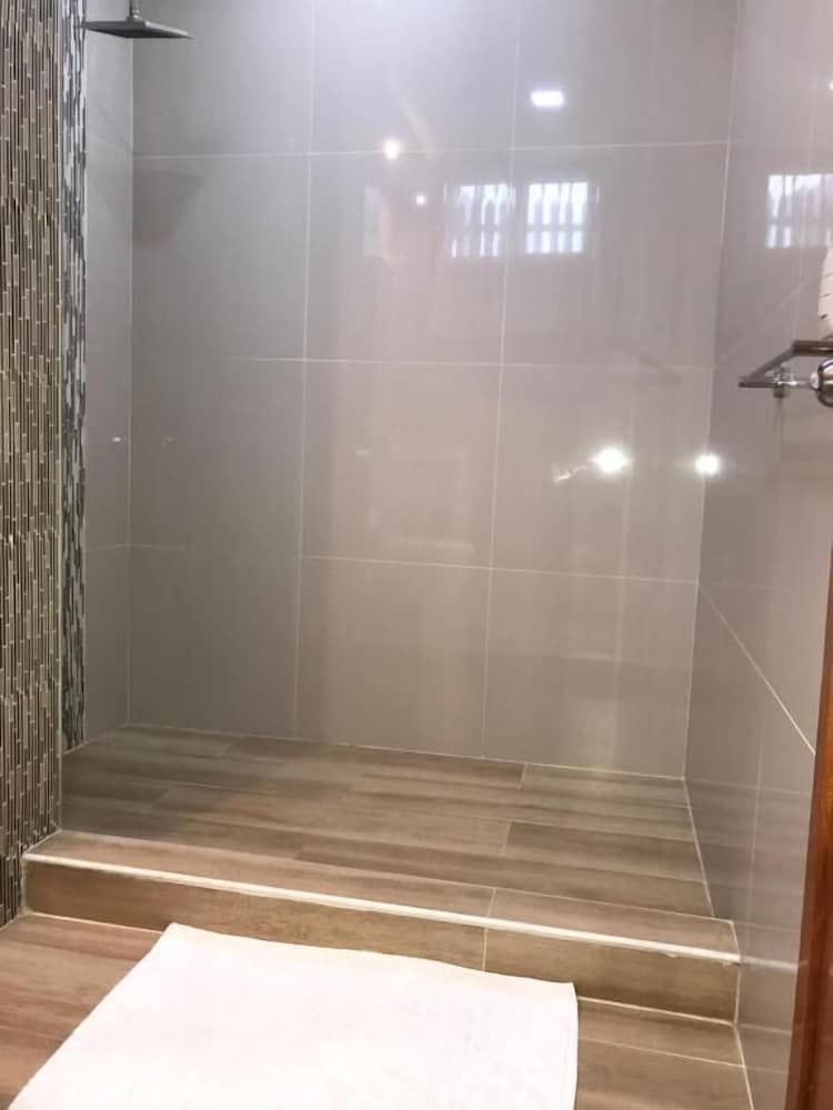 Galápagos Isabela Hotel Loja Deluxe Double or Twin Room, 1 Bedroom, Patio, Pool View 2