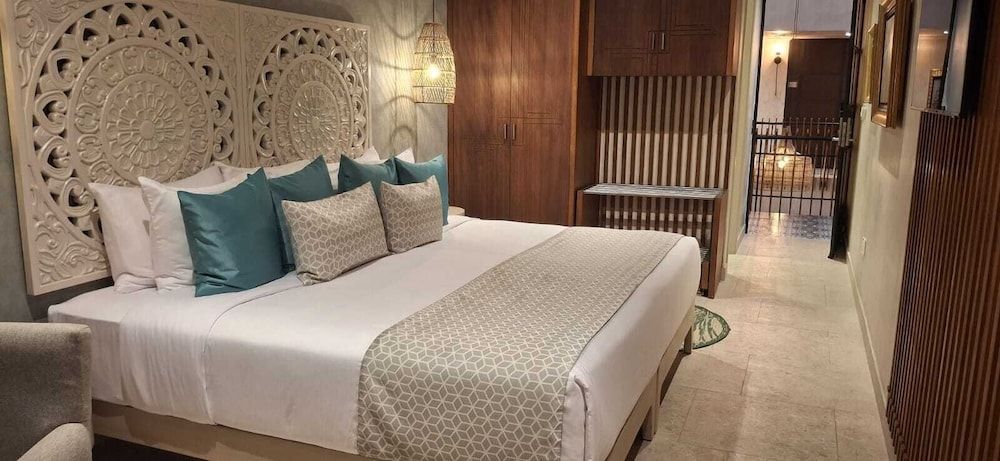 Hotel Río Guayas by Art Hotels Ecuador Premium Double or Twin Room, Balcony, River View 5