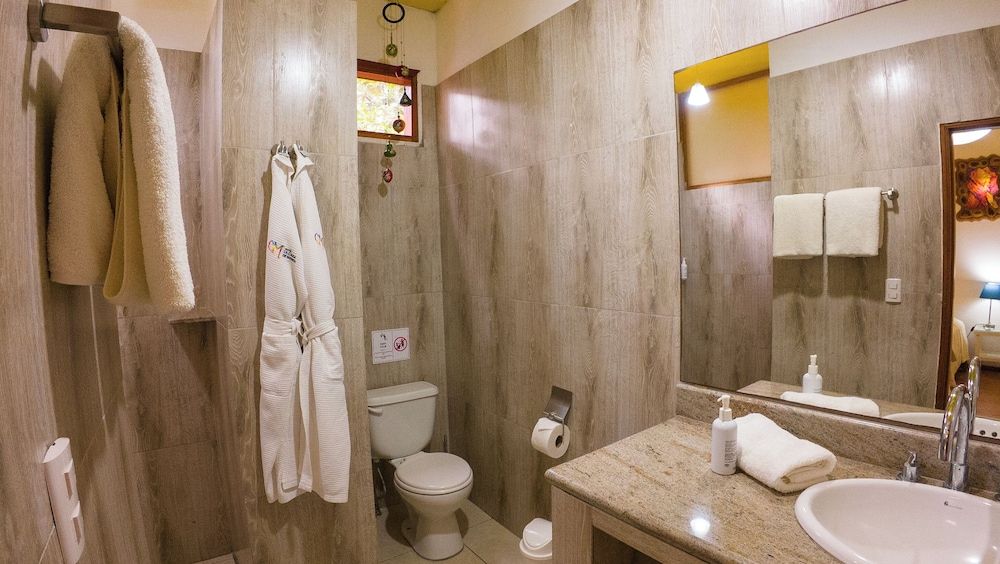 La Casa de Marita 2 Twin Beds Garden View 7