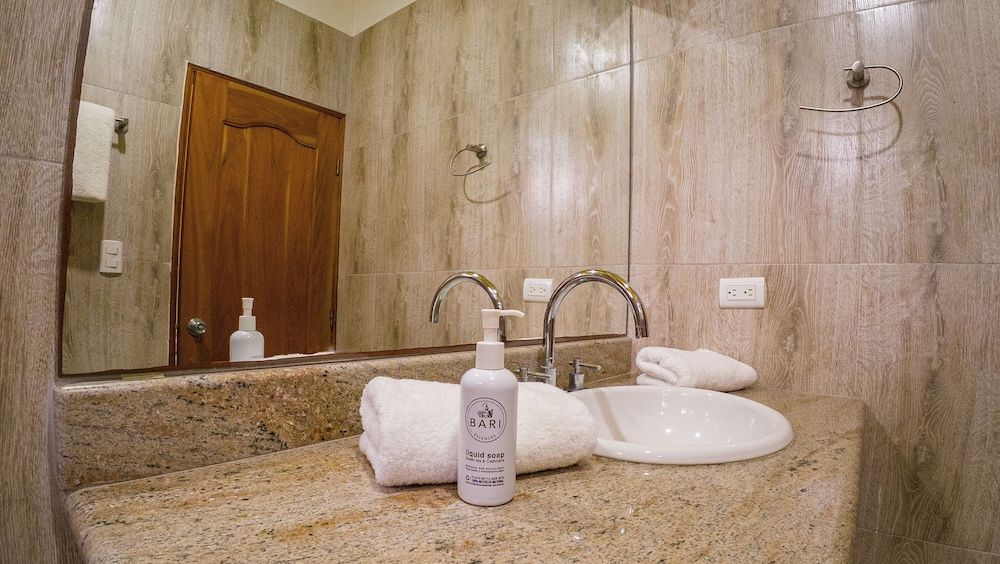 La Casa de Marita 2 Twin Beds Garden View 9