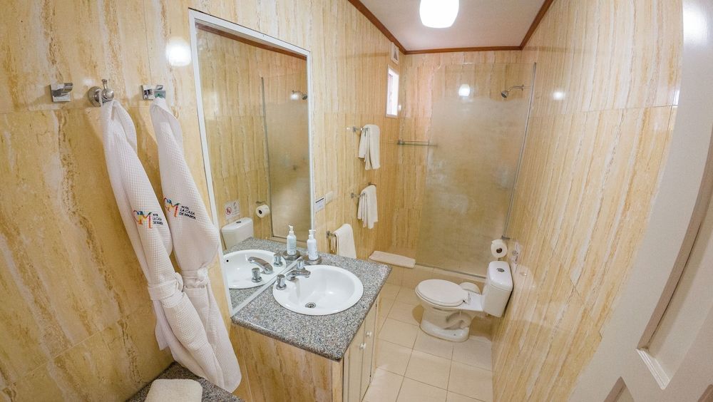 La Casa de Marita 1 King Bed Ocean Front 11