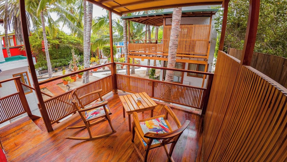 La Casa de Marita 2 Twin Beds Garden View 6