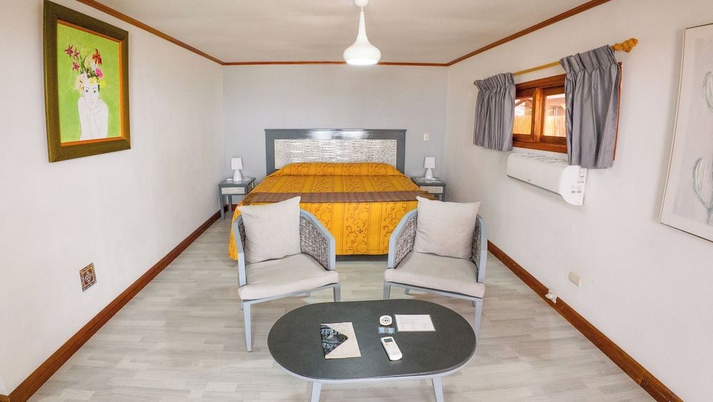 La Casa de Marita 1 King Bed Ocean Front 5