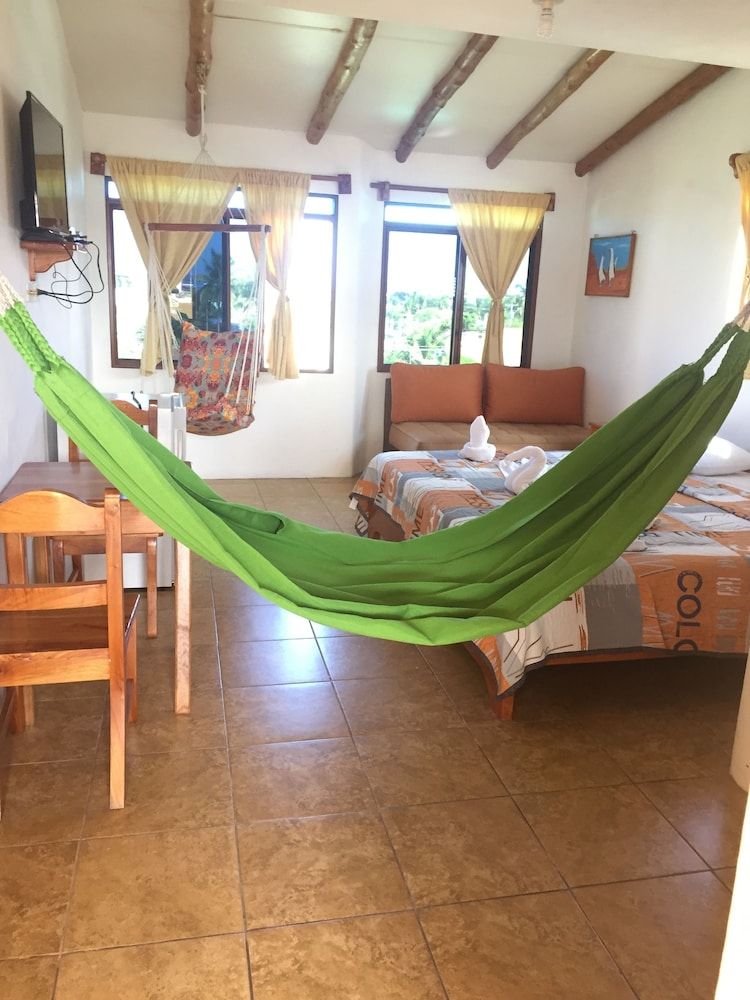 Galapagos Verde Azul Deluxe Triple Room