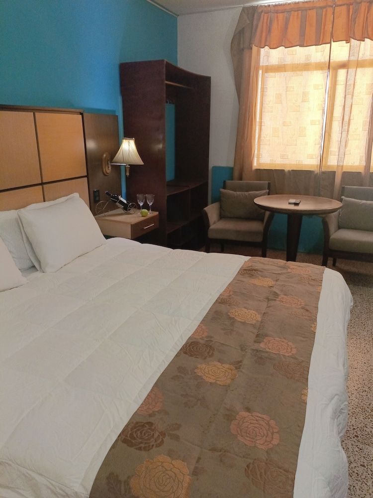 Hotel Manta Real Deluxe Room 4