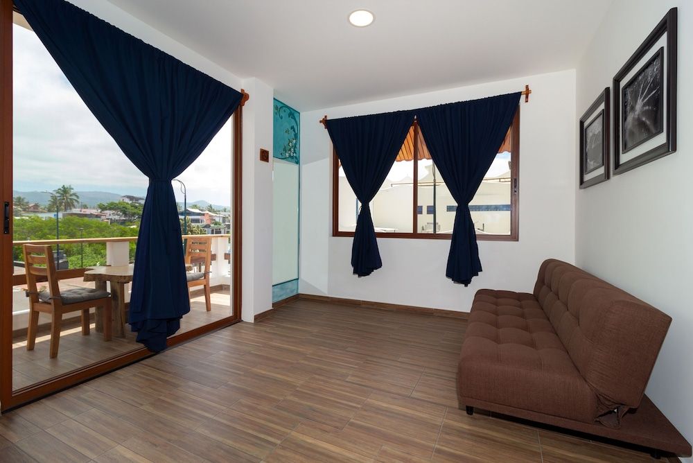 Plaza Luna Suites Superior Double Room 18