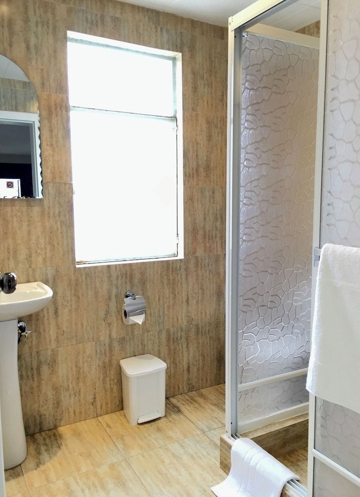 NASS Bed & Breakfast Standard Triple Room 3