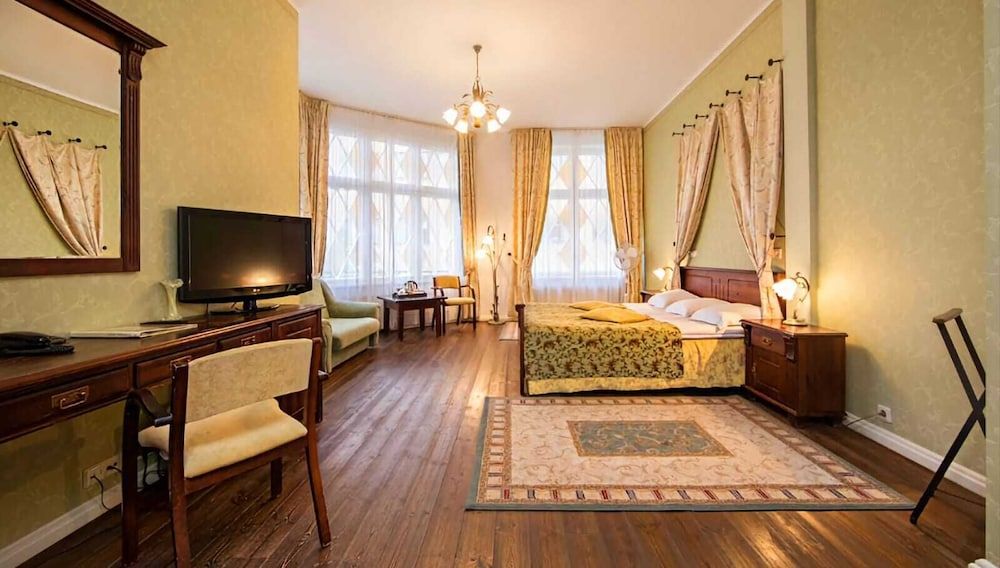 Taanilinna Hotell Luxury Suite