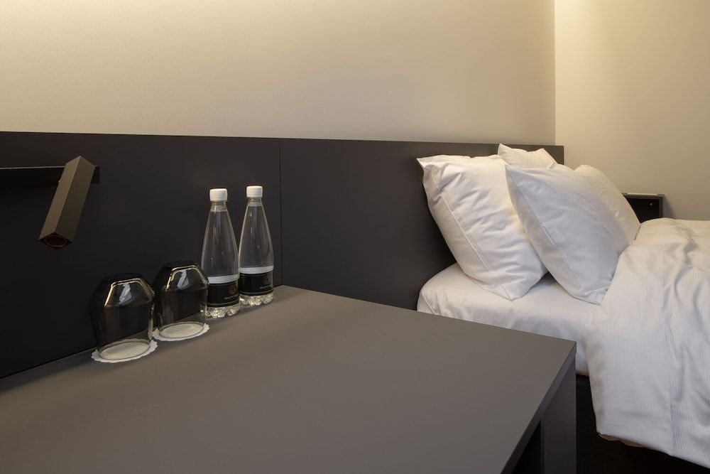 Dunten Hotel Superior Double Room 9