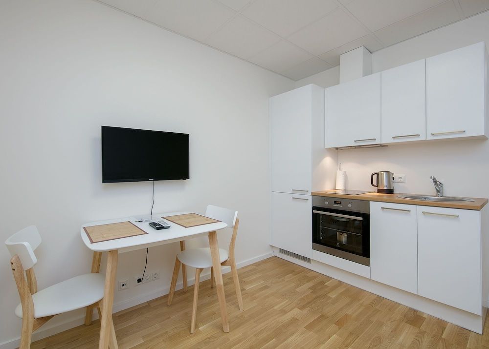 LKS Apartments Classic Apartment, Kitchen, City View 7