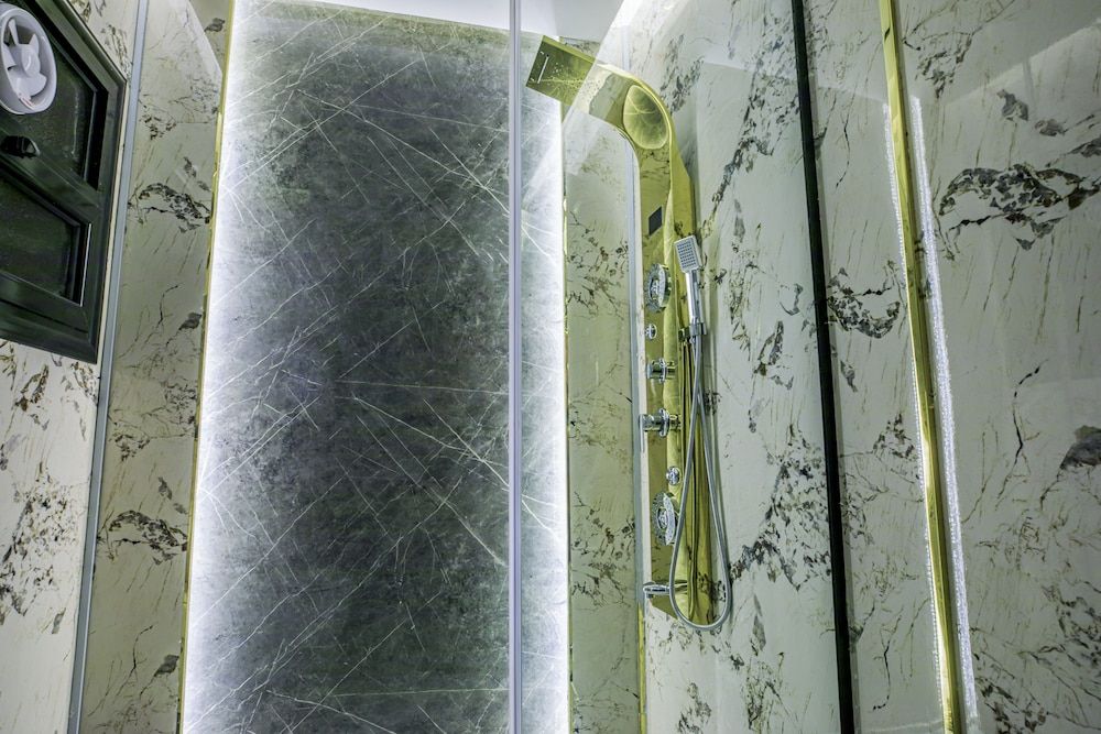 Piccolo Mondo Botique Hotel Standard Twin Room 3