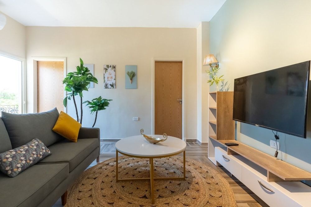 Bird Nest Near Arkan Plaza Apartment 8