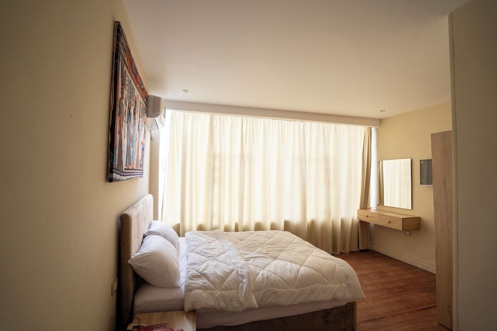 King of Pharaohs Pyramids View Economy Double or Twin Room 12