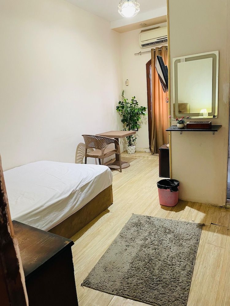 Narmar Hotel Double Room 17