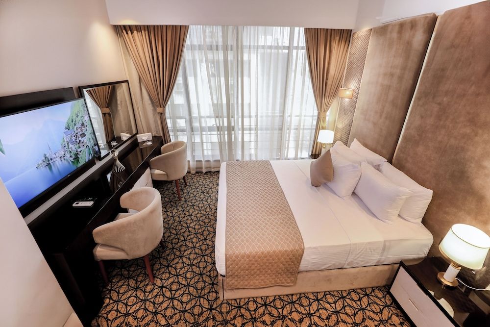 Executive Suite