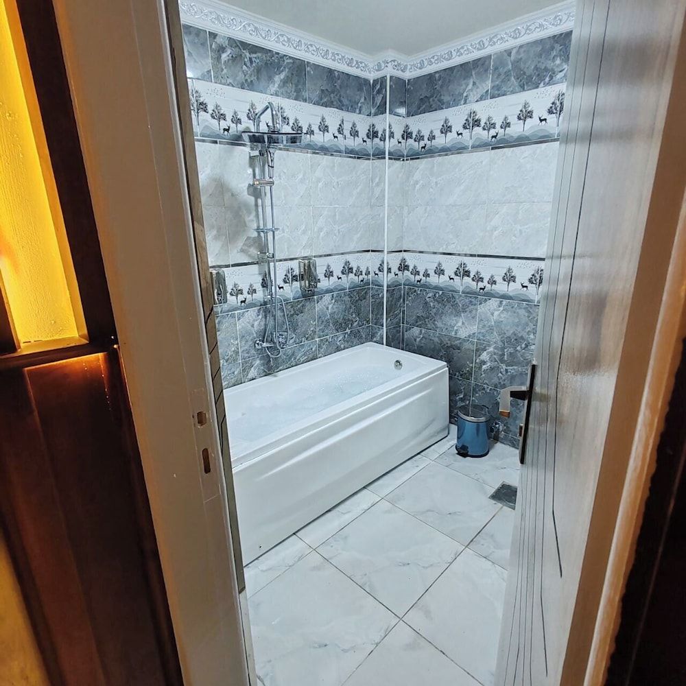 Del Celio Hotel Deluxe Suite 7