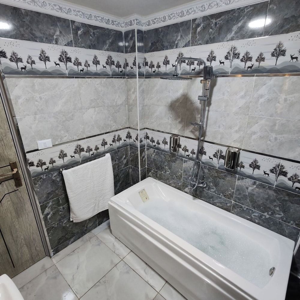 Del Celio Hotel Deluxe Suite 6