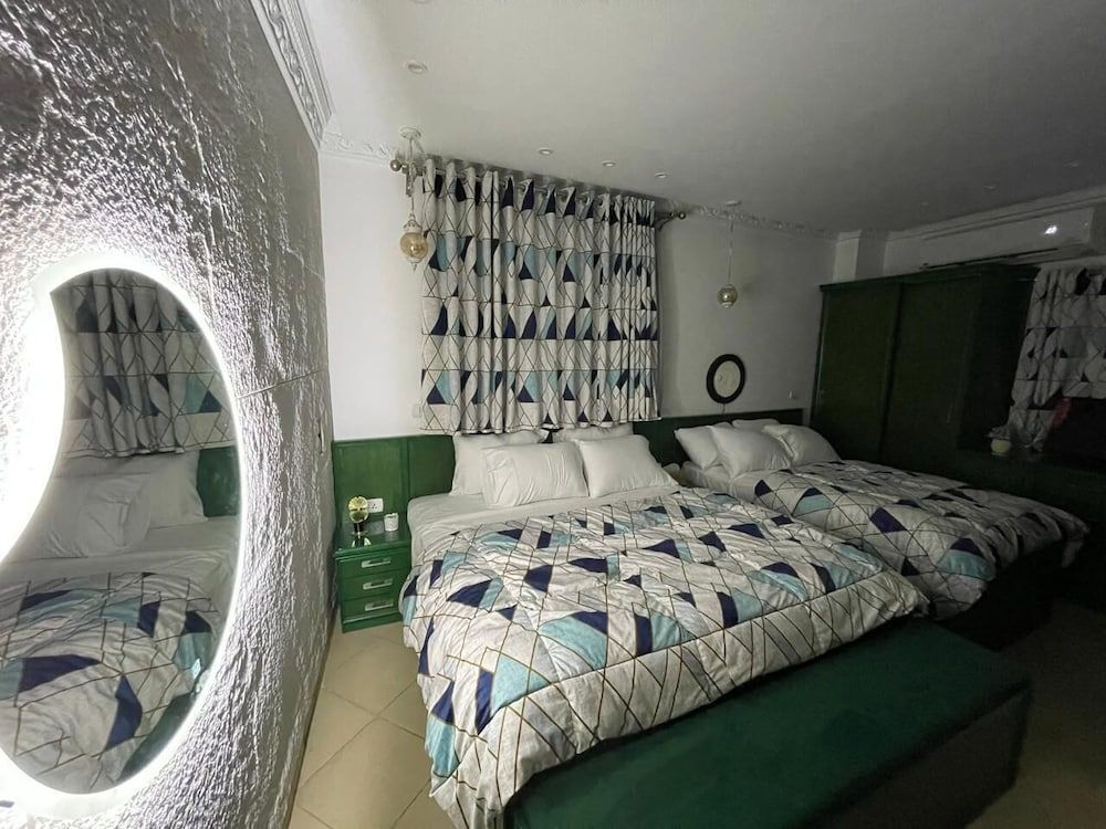 Danda Moon Pyramids Hotel Standard Triple Room, 1 Bedroom, Kitchenette, City View 4