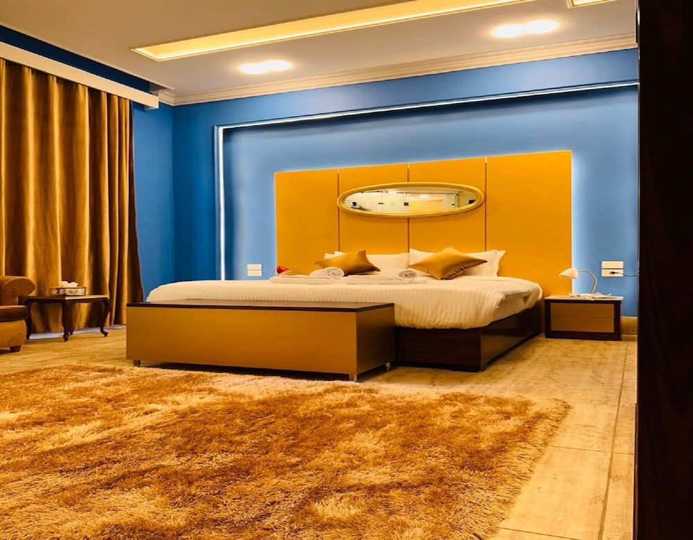 GA PLUS Deluxe Double Room 8