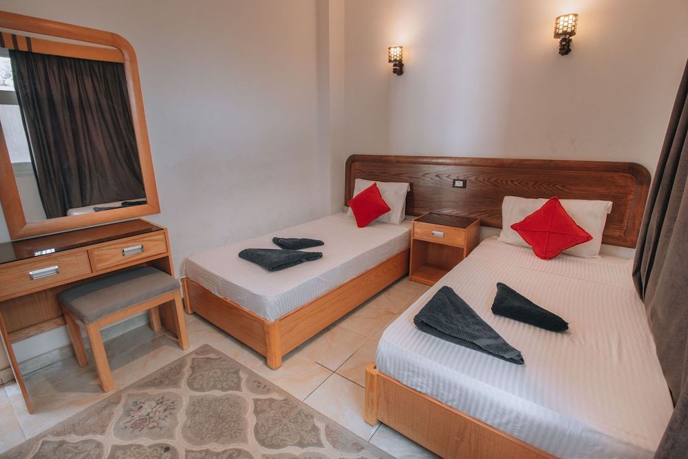 Apartment, 2 Bedrooms, Accessible, Smoking
