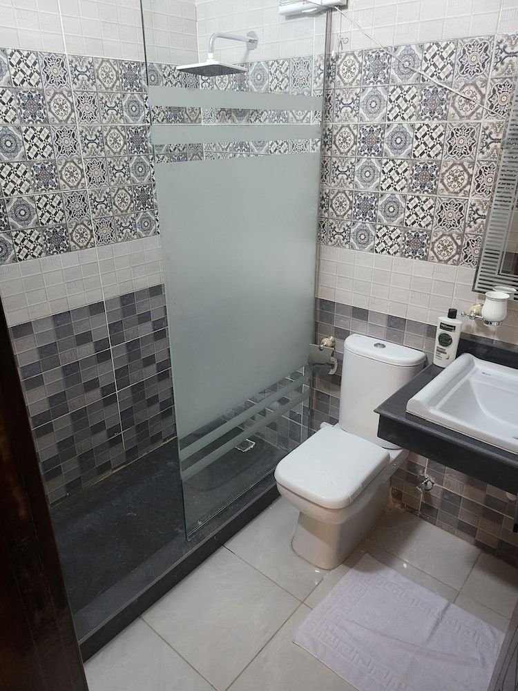 AliBaba Pyramids Luxury Triple Room, Balcony, Desert View 10