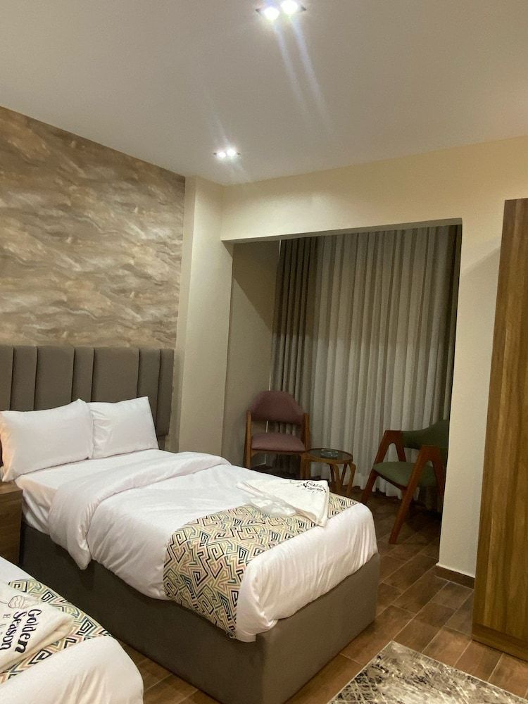 Luxury Room, 2 Double Beds, City View, Garden Area
