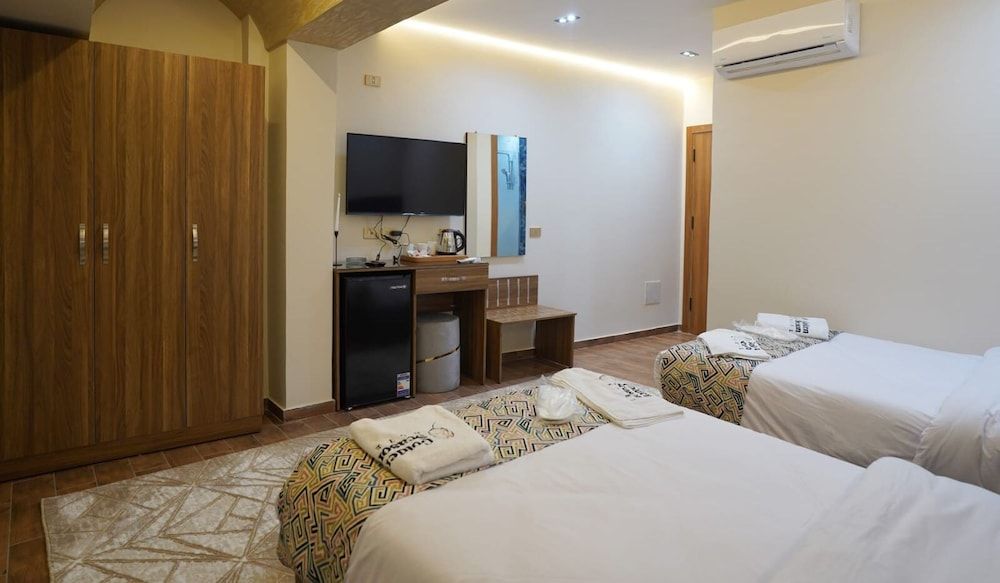 Comfort Room, 2 Double Beds, City View, Garden Area