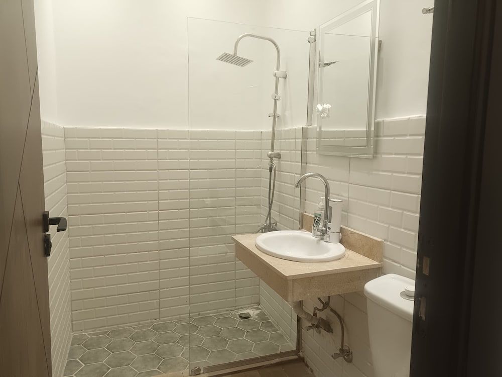 Motel 5 Square Standard Room, 2 Twin Beds, City View 15