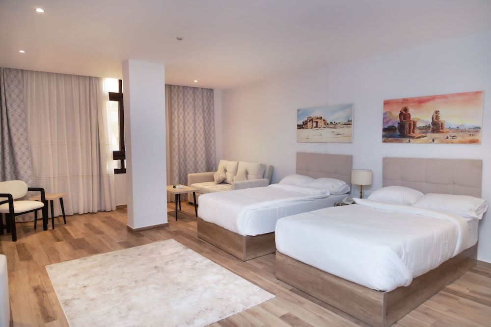 Deluxe Twin Room, City View