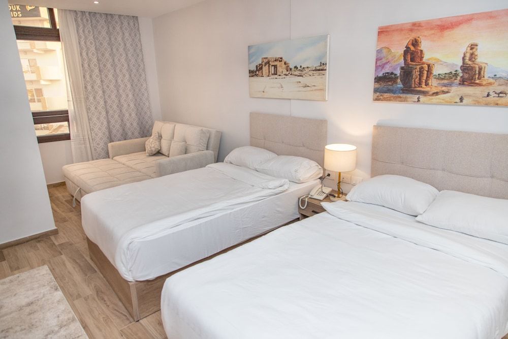 Deluxe Twin Room, City View