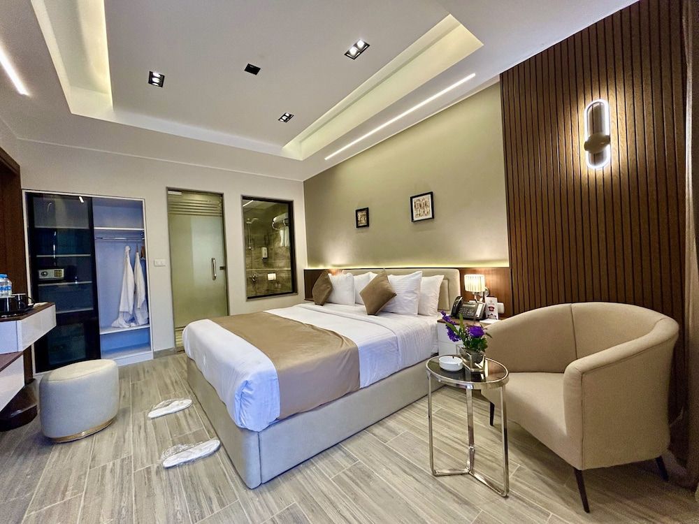 XU San Stefano Hotel Standard Double Room, Balcony, Pool View 5