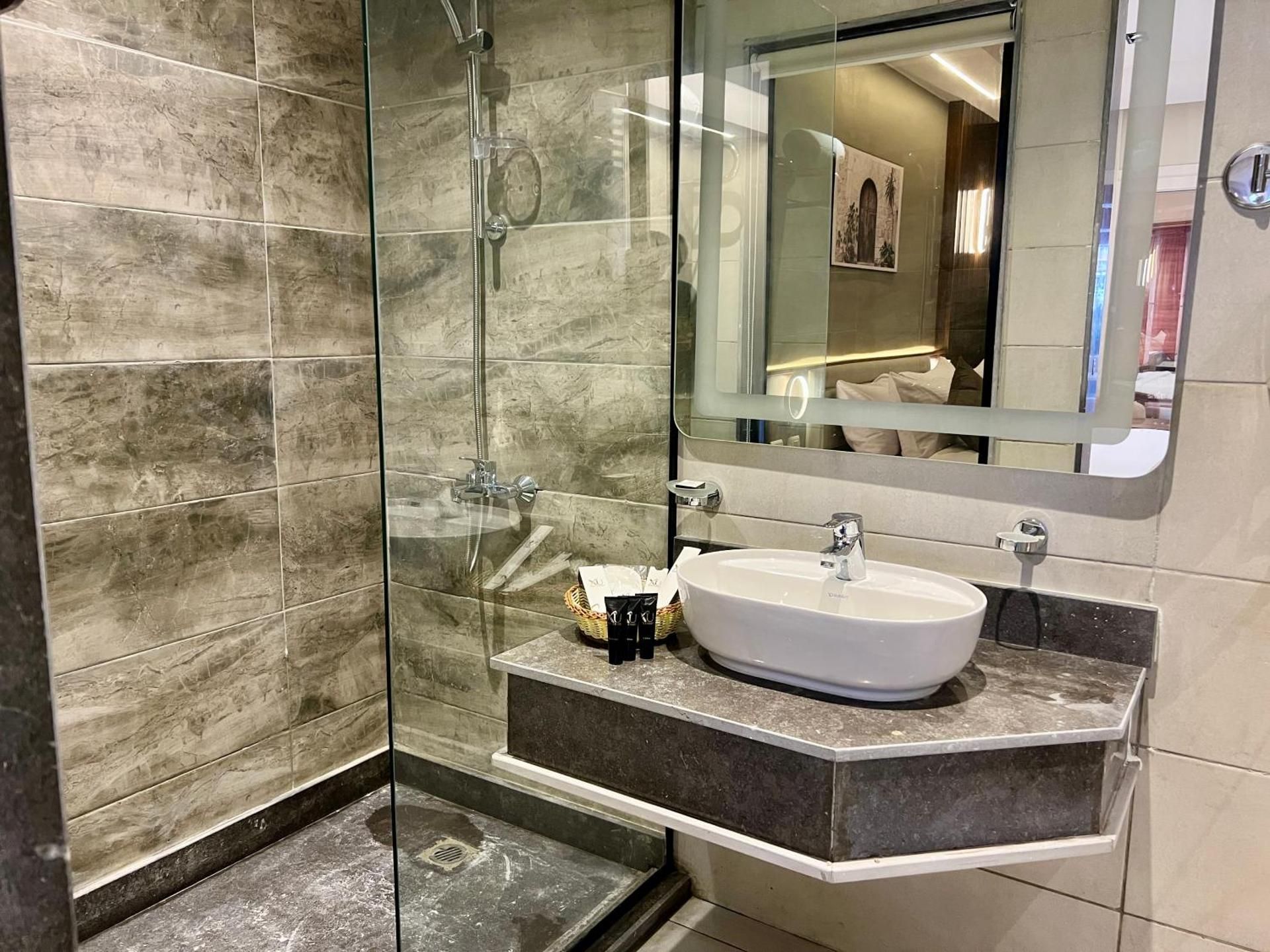 XU San Stefano Hotel Deluxe Double or Twin Room Sea View 2