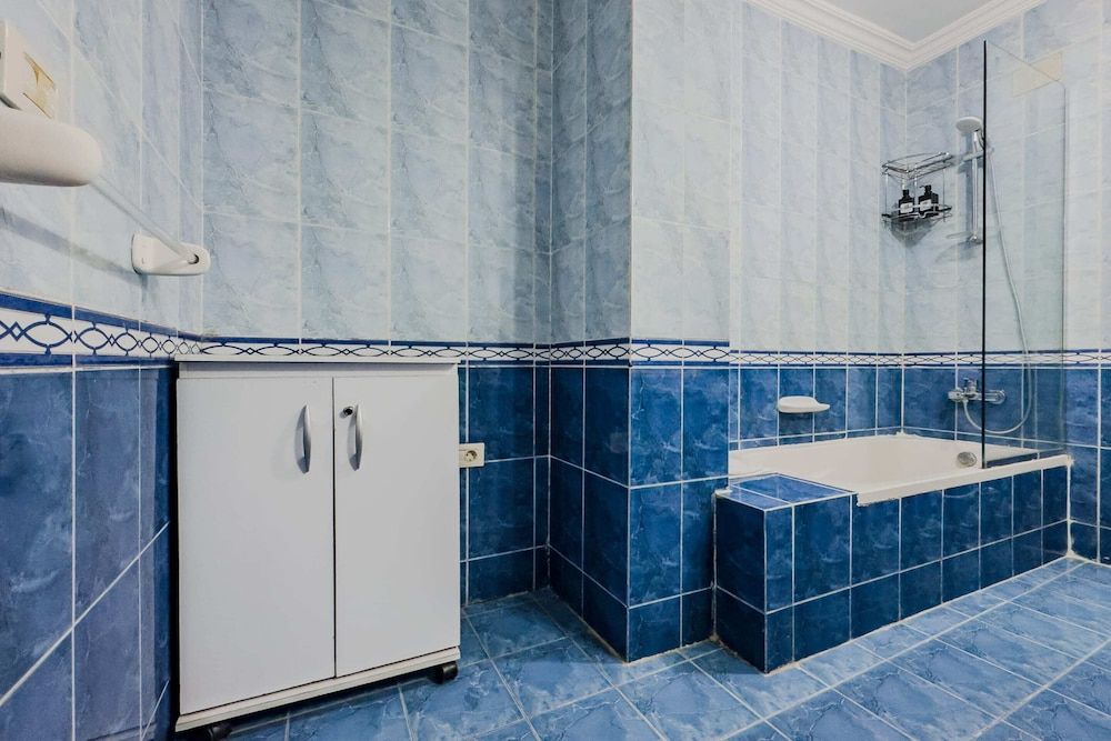 Xuru Stays I Heliopolis Rock Basic Apartment (Distinct & Decent) 8