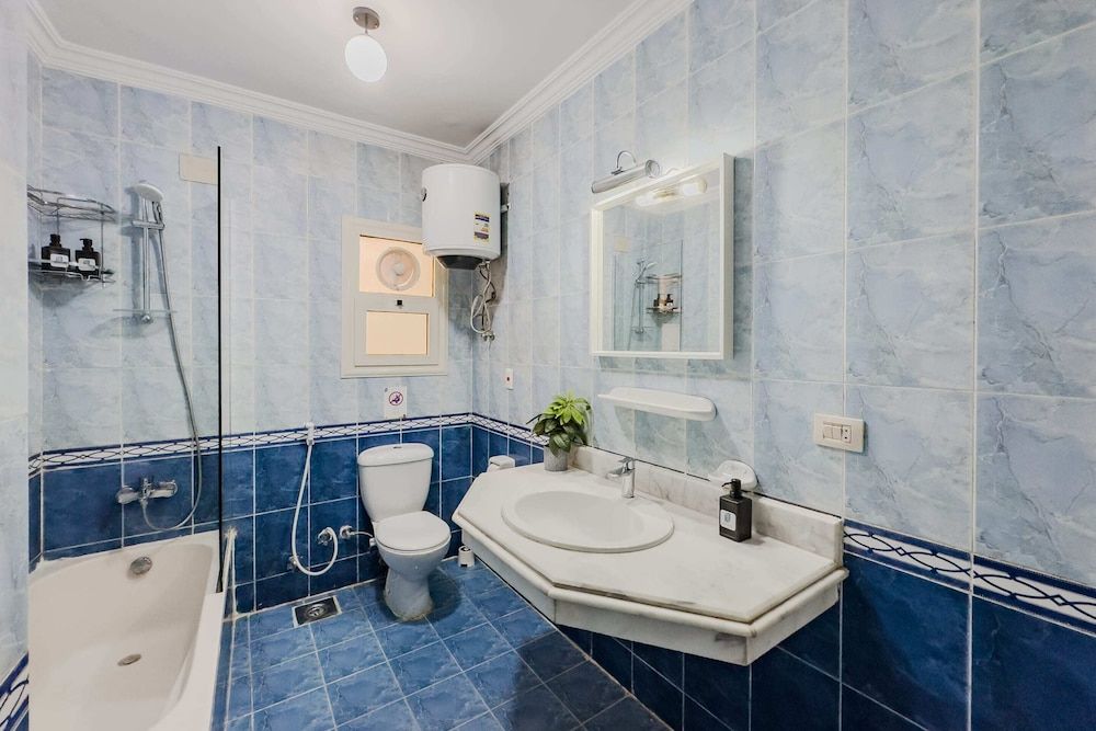 Xuru Stays I Heliopolis Rock Basic Apartment (Distinct & Decent) 9