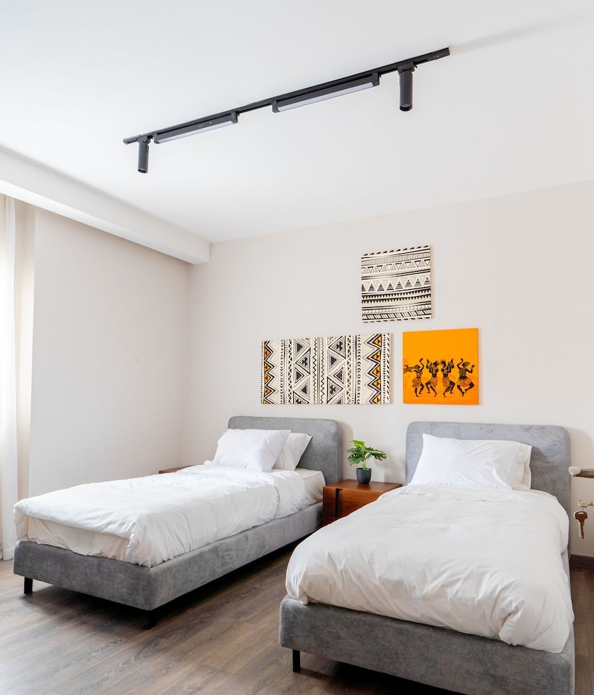 Easy Rental Deluxe Apartment 2