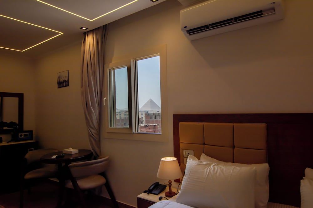 Three Pyramids Boutique Hotel Superior Twin Room, pyramids View 5