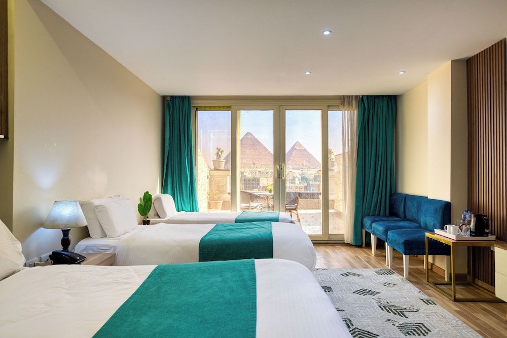 pyramids Yard Hotel Deluxe Quadruple Room, Mountain View 4