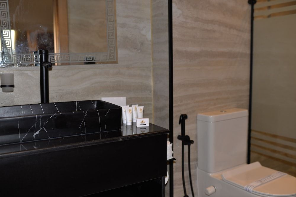 Neom Pyramids Valley Boutique hotel Superior Triple Room 16