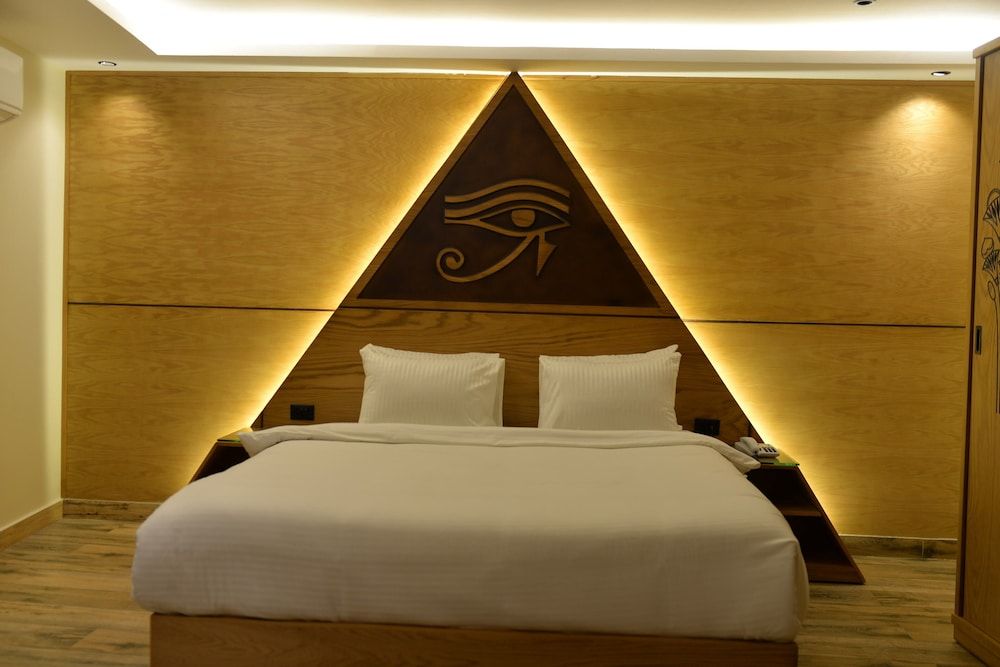 Neom Pyramids Valley Boutique hotel