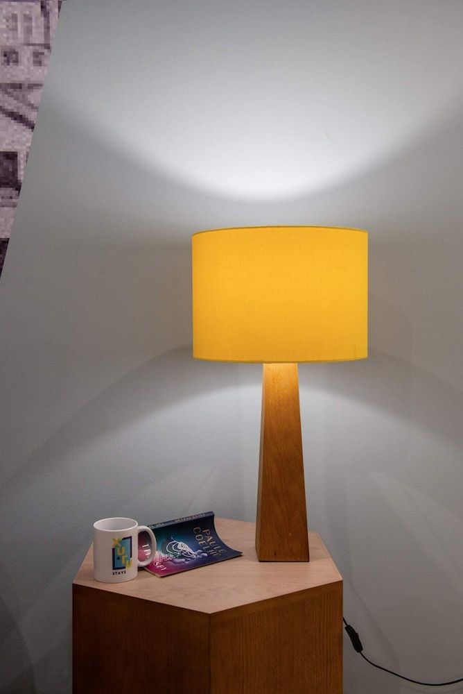 Xuru Stays I Waterfront Designer 2BR - 5 min to Airport Basic Apartment 15