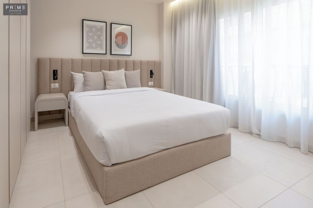 Prime Residence Zayed Heights Deluxe Apartment, 2 Bedrooms 4