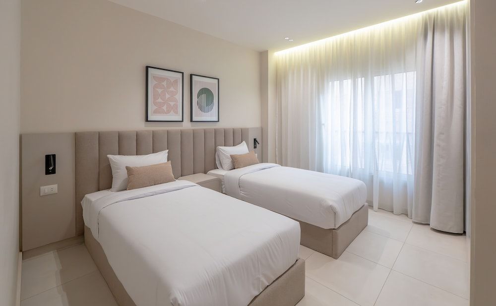 Prime Residence Zayed Heights Apartment, 3 Bedrooms 4