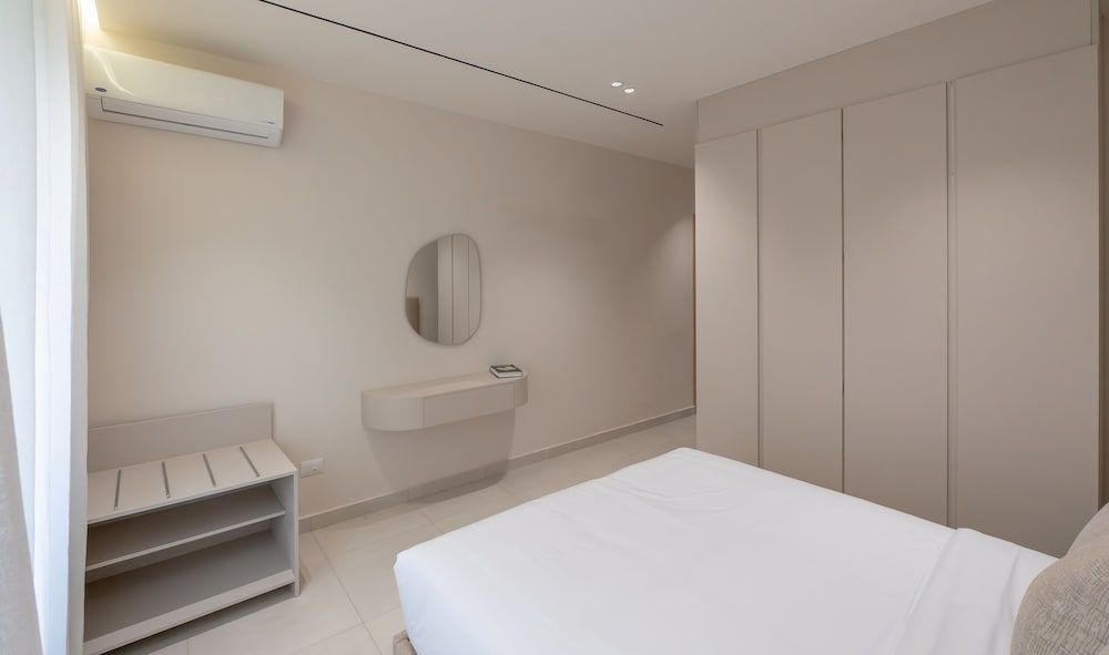 Prime Residence Zayed Heights Deluxe Apartment, 2 Bedrooms 15